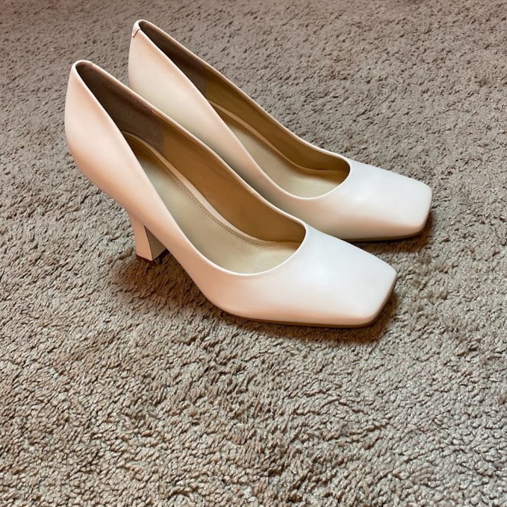 NWOT Marc Fisher Square Toe Leather Heels